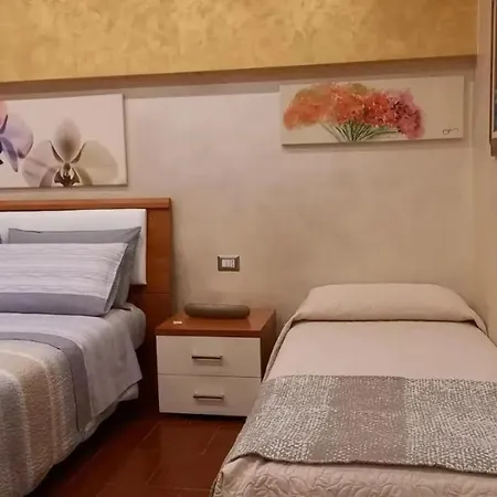 Lejlighed With Garden In Perledo