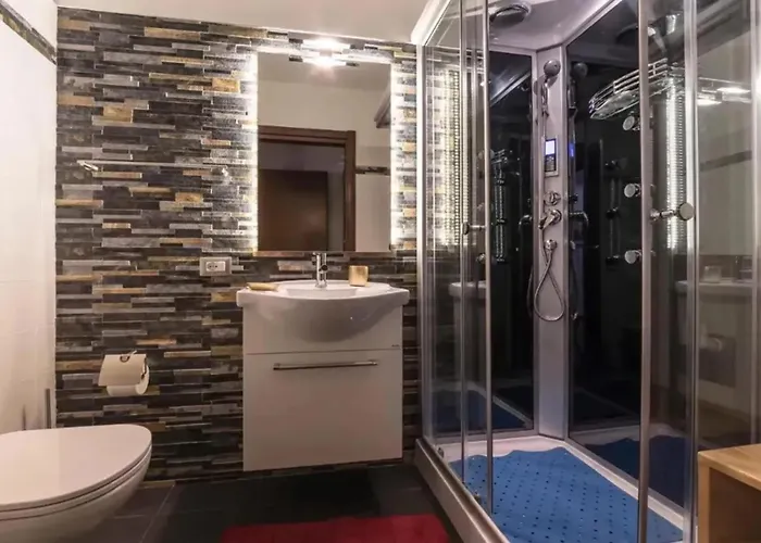 Lejlighed With Garden In Perledo